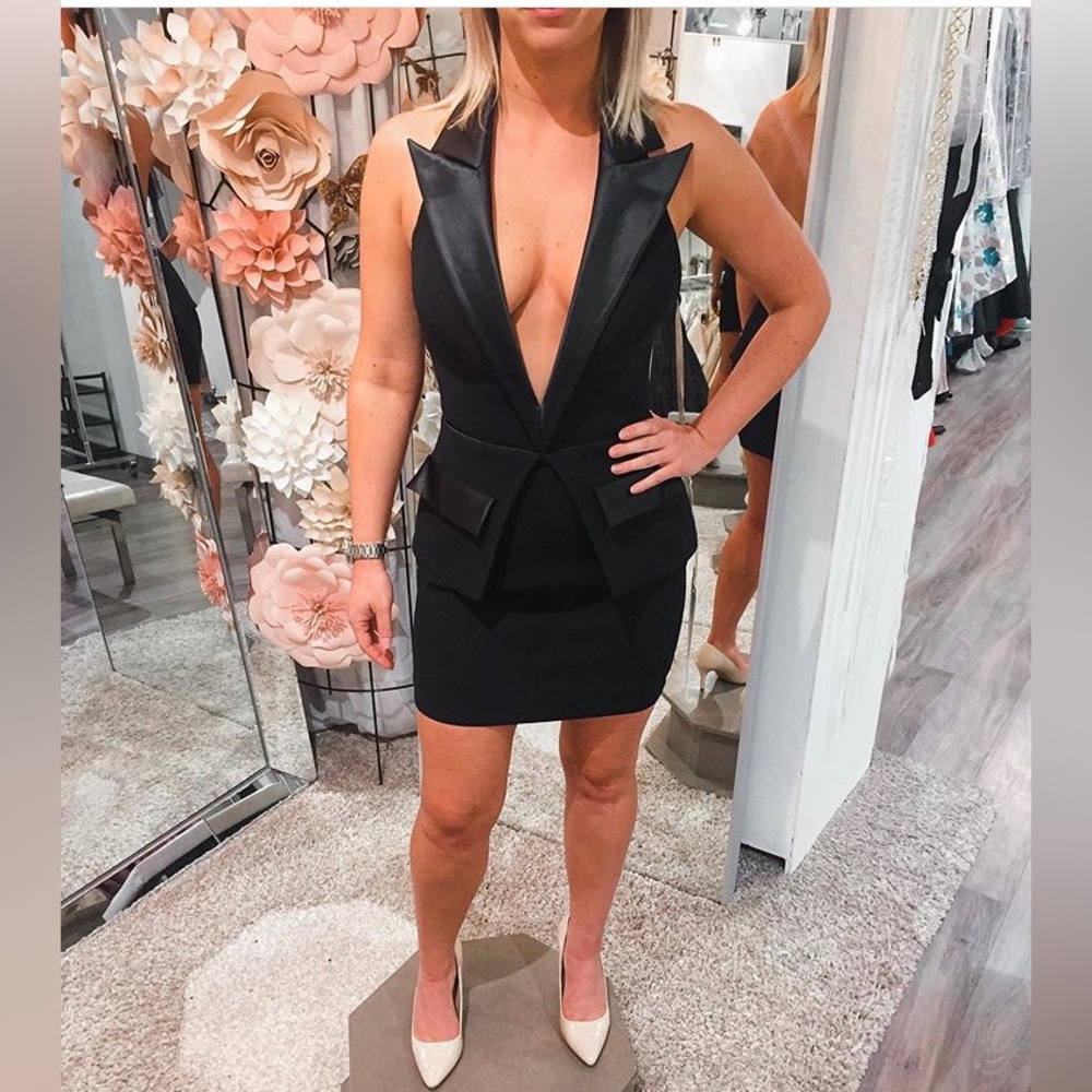 Tarik Ediz Elegant Black Tuxedo Plunge Dress